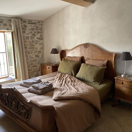 Le Domaine De La Tuilerie - Gite De Charme En Bord De Riviere Avec Piscine Servies-en-Val Eksteriør bilde